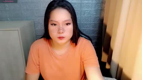 Snapshot of hottie_pinay16 chatting on February 28, 3:18 am April online show from February 28, 3:18 am