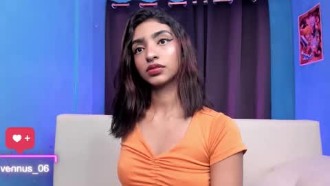 Snapshot of hottie_veronica chatting on February 21, 10:44 pm Veronica independent model online show from February 21, 10:44 pm