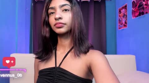 Snapshot of hottie_veronica chatting on March 8, 10:46 pm Veronica independent model online show from March 8, 10:46 pm