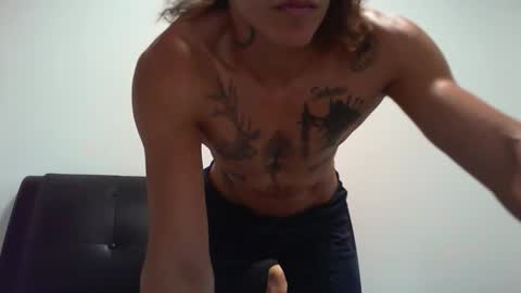 AURAxxxMATT .  online show from February 7, 10:19 am