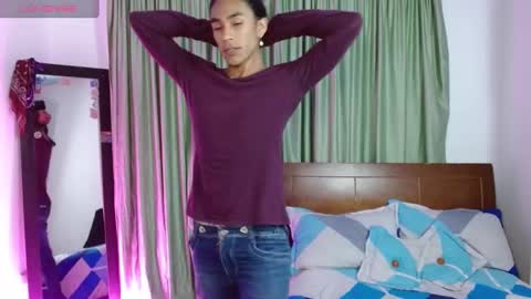 Snapshot of hottieboycrazy chatting on December 20, 6:50 am stiven online show from December 20, 6:50 am