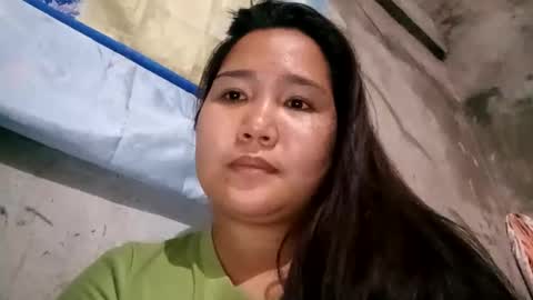 Snapshot of hottiecum27 chatting on February 19, 10:11 am hottiecum27 online show from February 19, 10:11 am