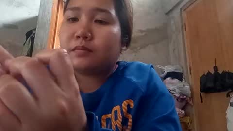 Snapshot of hottiecum27 chatting on March 4, 7:58 am hottiecum27 online show from March 4, 7:58 am