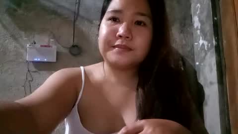 Snapshot of hottiecum27 chatting on March 12, 1:17 pm hottiecum27 online show from March 12, 1:17 pm