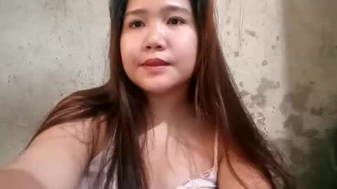 Snapshot of hottiecum27 chatting on April 2, 10:07 pm hottiecum27 online show from April 2, 10:07 pm