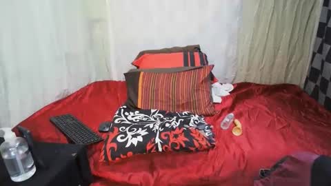 Snapshot of hottiedanicatrans69 chatting on December 4, 6:12 am hottiedanicatrans69 online show from December 4, 6:12 am