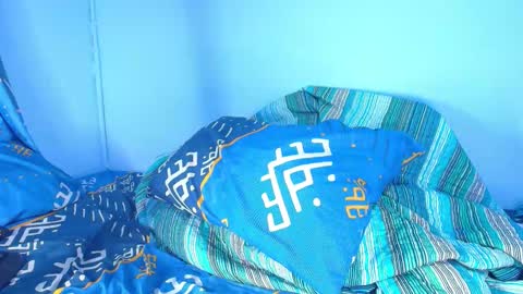 independent Model online show from October 17, 1:53 am