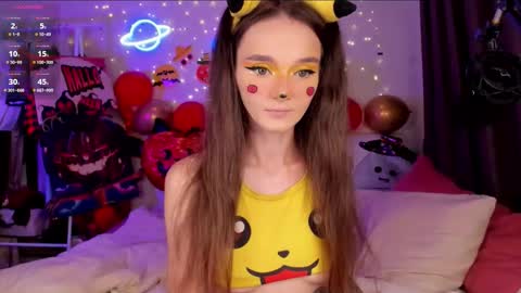 Snapshot of hottiesteverly chatting on October 19, 4:29 pm Jane online show from October 19, 4:29 pm