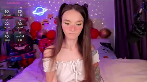 Snapshot of hottiesteverly chatting on October 20, 4:46 am Jane online show from October 20, 4:46 am