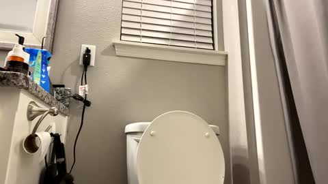 hottiewithabody101 online show from January 18, 11:03 am