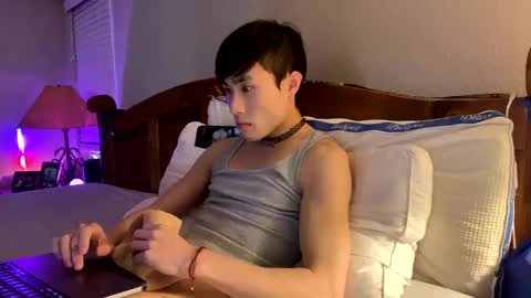 hottiewithabody101 online show from May 3, 12:44 pm