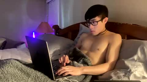 hottiewithabody101 online show from May 11, 2:45 pm