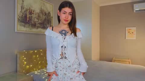 Molly HottMolly online show from April 22, 1:12 pm