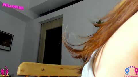 Snapshot of hottycrishinaxx chatting on January 1, 10:54 am crishinahotty online show from January 1, 10:54 am