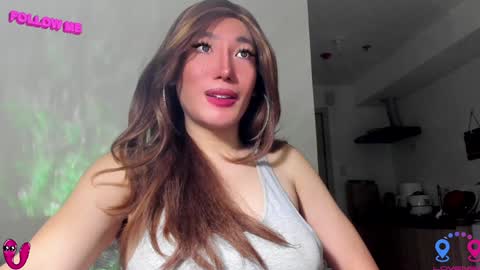 Snapshot of hottycrishinaxx chatting on January 20, 9:35 am crishinahotty online show from January 20, 9:35 am