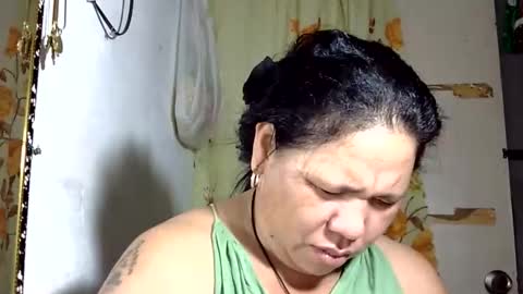 hottycrissy4u online show from May 24, 10:37 pm