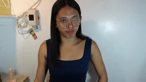 Snapshot of hotvalentina_ chatting on February 19, 6:53 am Valentina3 online show from February 19, 6:53 am