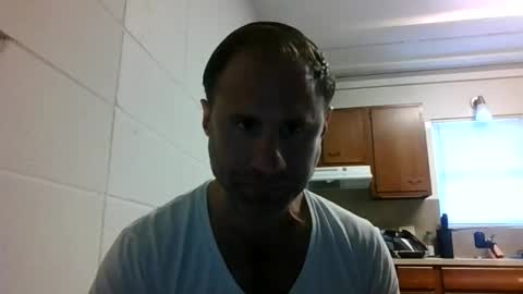 hotwhitedude2026 online show from June 4, 9:32 pm