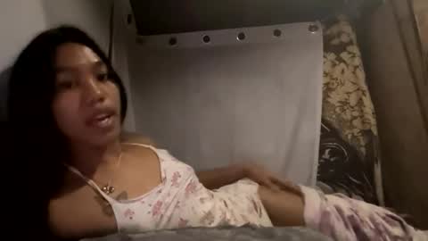 Pretty Maxine online show from March 24, 5:51 pm