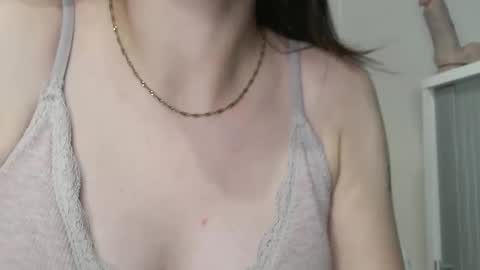 Hotwixx online show from April 16, 8:31 pm