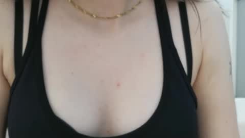 Hotwixx online show from April 19, 8:57 am