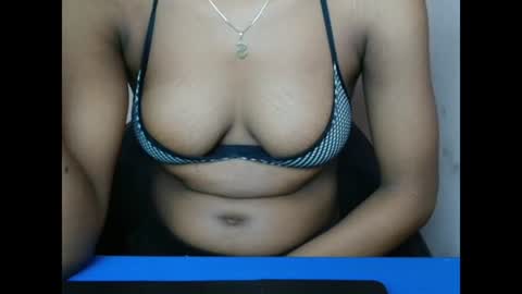 hotxxebony online show from April 2, 11:46 pm