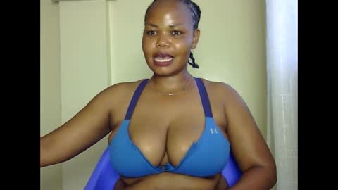 Snapshot of hotysquiter433224 chatting on March 20, 8:08 am hotysquiter433224 online show from March 20, 8:08 am