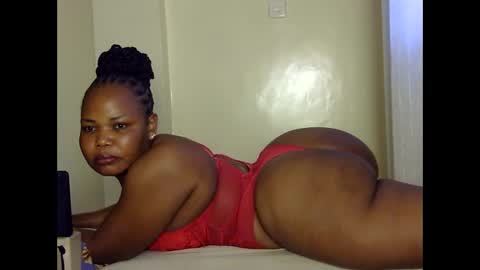 hotysquiter433224 online show from May 14, 7:26 am