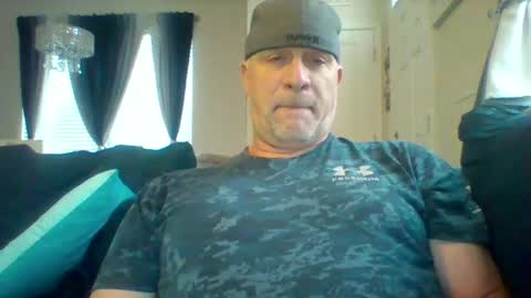 hotyummycock69 online show from October 11, 2:37 pm