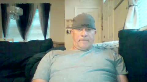 hotyummycock69 online show from October 24, 11:28 am