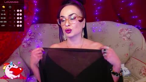 Snapshot of hotzlata chatting on February 11, 9:03 pm Hotzlata online show from February 11, 9:03 pm