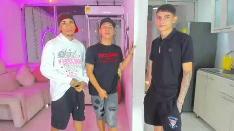 Snapshot of houseofwarrios chatting on November 6, 5:41 am we are Harry Jersi pablo and our mod talco online show from November 6, 5:41 am