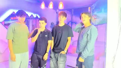 Snapshot of houseofwarrios chatting on March 15, 5:24 am we are Harry Jersi pablo and our mod talco online show from March 15, 5:24 am