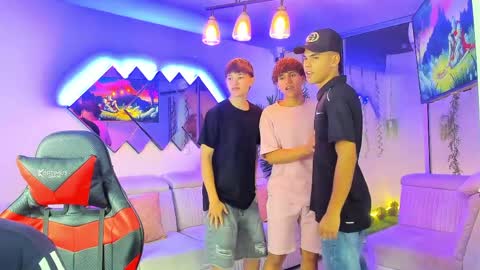 Snapshot of houseofwarrios chatting on April 7, 6:03 am we are Harry Jersi pablo and our mod talco online show from April 7, 6:03 am