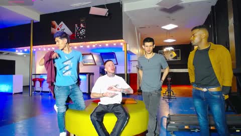 HOWENTS online show from January 25, 1:21 am