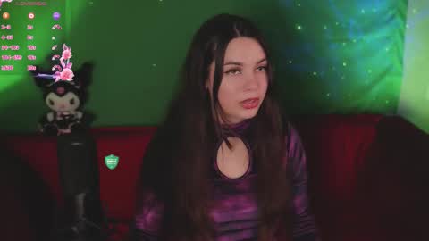 Mia online show from September 19, 5:46 pm