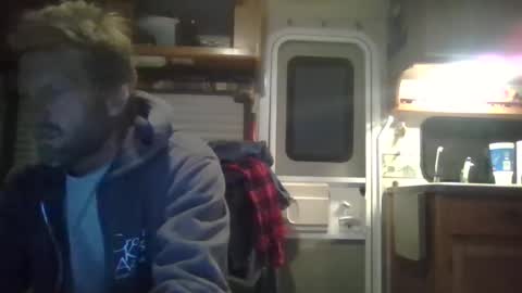 hoytme online show from January 3, 6:44 am
