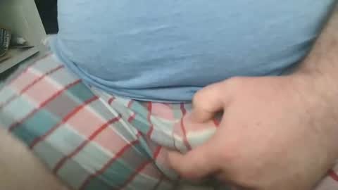 hr1982 online show from October 15, 8:03 am