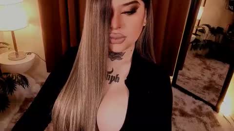 Snapshot of hubadera chatting on February 19, 3:24 am hubadera online show from February 19, 3:24 am