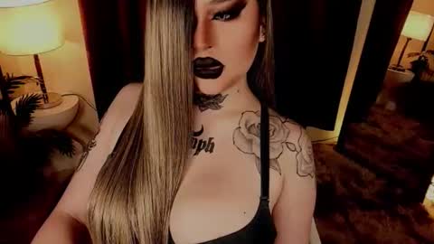 Snapshot of hubadera chatting on March 10, 1:43 am hubadera online show from March 10, 1:43 am