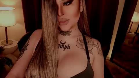 Snapshot of hubadera chatting on March 22, 1:20 am hubadera online show from March 22, 1:20 am