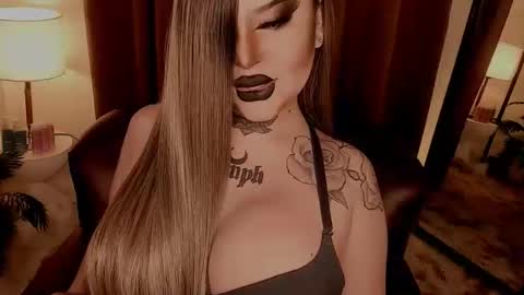 Snapshot of hubadera chatting on April 11, 10:36 pm hubadera online show from April 11, 10:36 pm