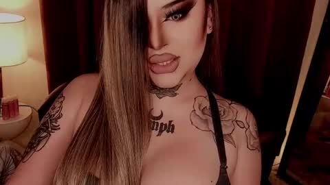 Snapshot of hubadera chatting on April 13, 12:27 am hubadera online show from April 13, 12:27 am