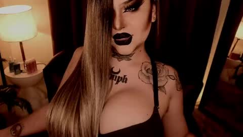 Snapshot of hubadera chatting on April 13, 10:04 pm hubadera online show from April 13, 10:04 pm