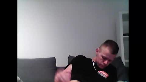 Snapshot of hubikush22 chatting on December 10, 4:27 pm hubikush22 online show from December 10, 4:27 pm
