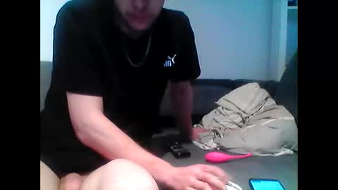 Snapshot of hubikush22 chatting on February 28, 6:31 pm hubikush22 online show from February 28, 6:31 pm
