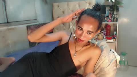 hugecock_caramel online show from May 15, 5:42 pm