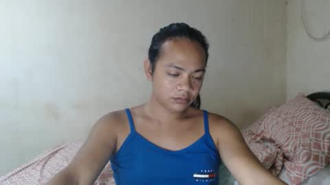 hugecockasian33 online show from May 18, 10:32 am