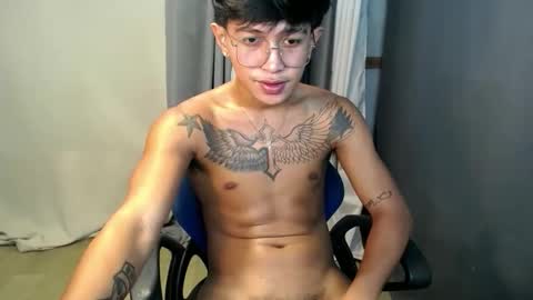 Snapshot of hugecockchristian chatting on September 19, 7:43 am hugecockchristian online show from September 19, 7:43 am