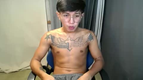 Snapshot of hugecockchristian chatting on September 21, 10:28 am hugecockchristian online show from September 21, 10:28 am